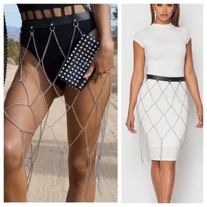 Chain Belt with Diamond Detail